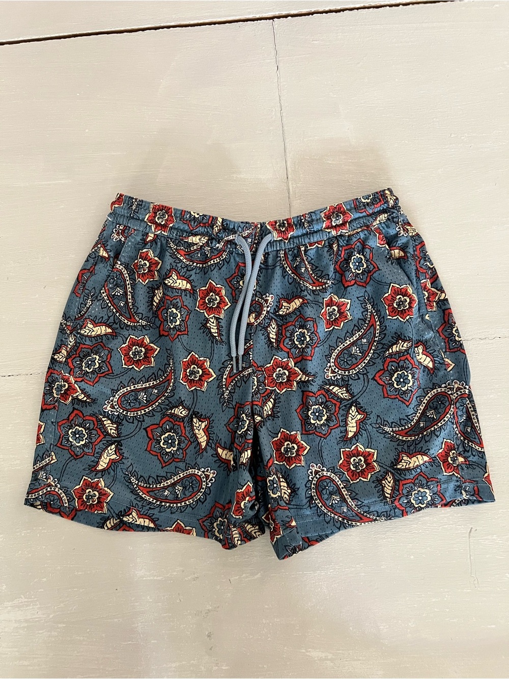 RSQ Men’s Medium Paisley Floral Mesh Shorts Blue Red White Drawstring